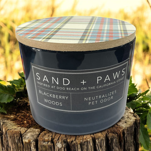 sand and paws candle blackberry woods neutralizes pet odor