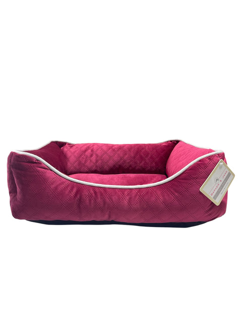 dog bed barker and jane burgundy color 19-16 in