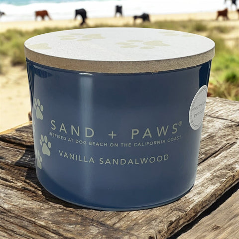 sand and paws candle      vanilla sandalwood scent